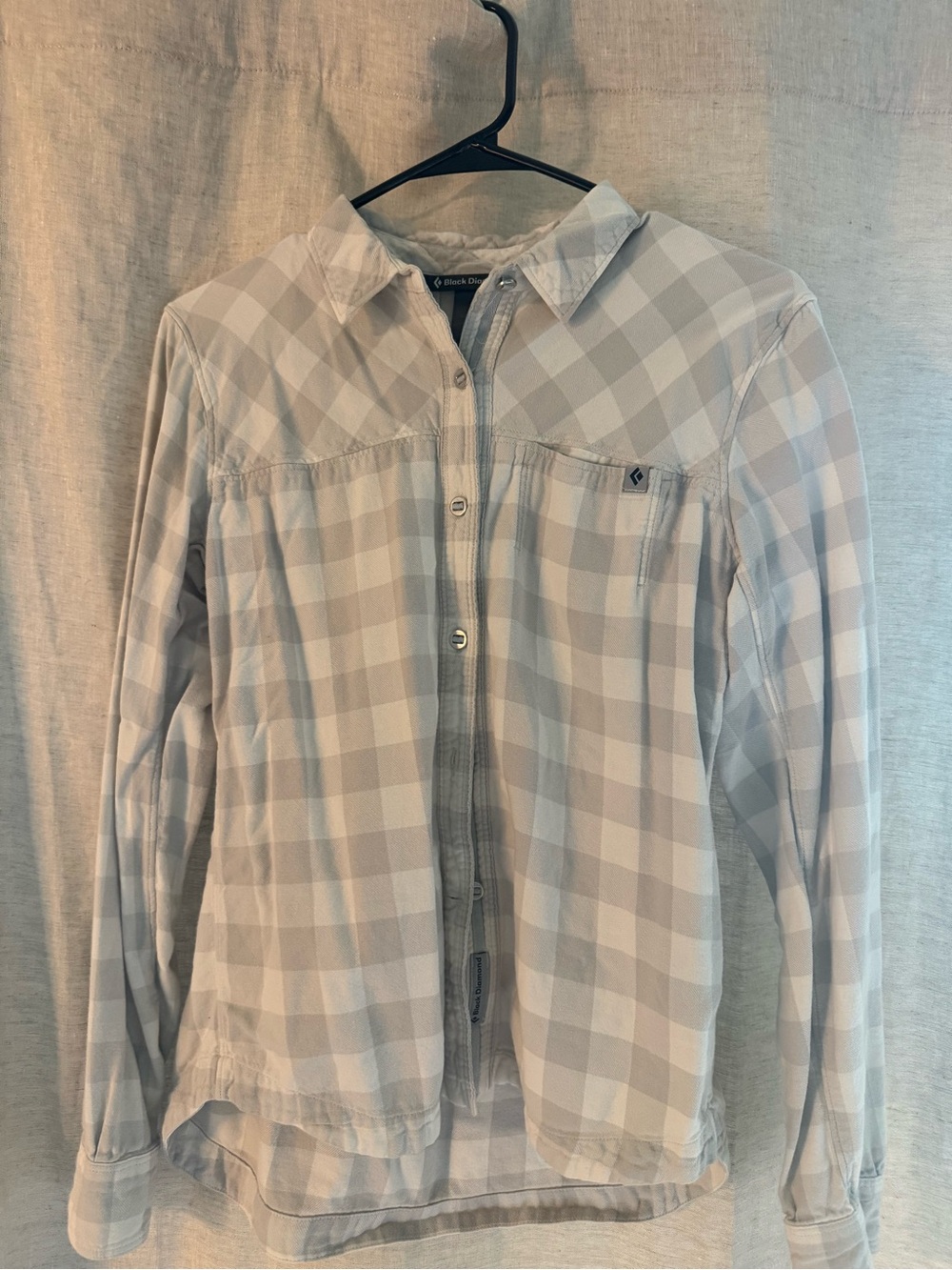 Black Diamond Women’s Light Gray Plaid Shirt Flannel/Jacket
